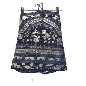 BLUE & WHITE STRAPLESS TOP